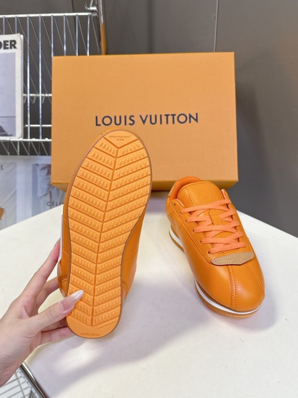 Louis Vuitton 2025 SS Pharrell Williams Collaboration Thick Sole Sneakers Retro Running Shoes - KFY00380/KFY00390