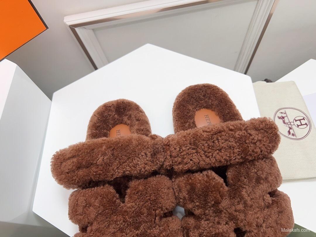 H Erjia Wool Slippers with Genuine Fur and TPU Sole - LY00270