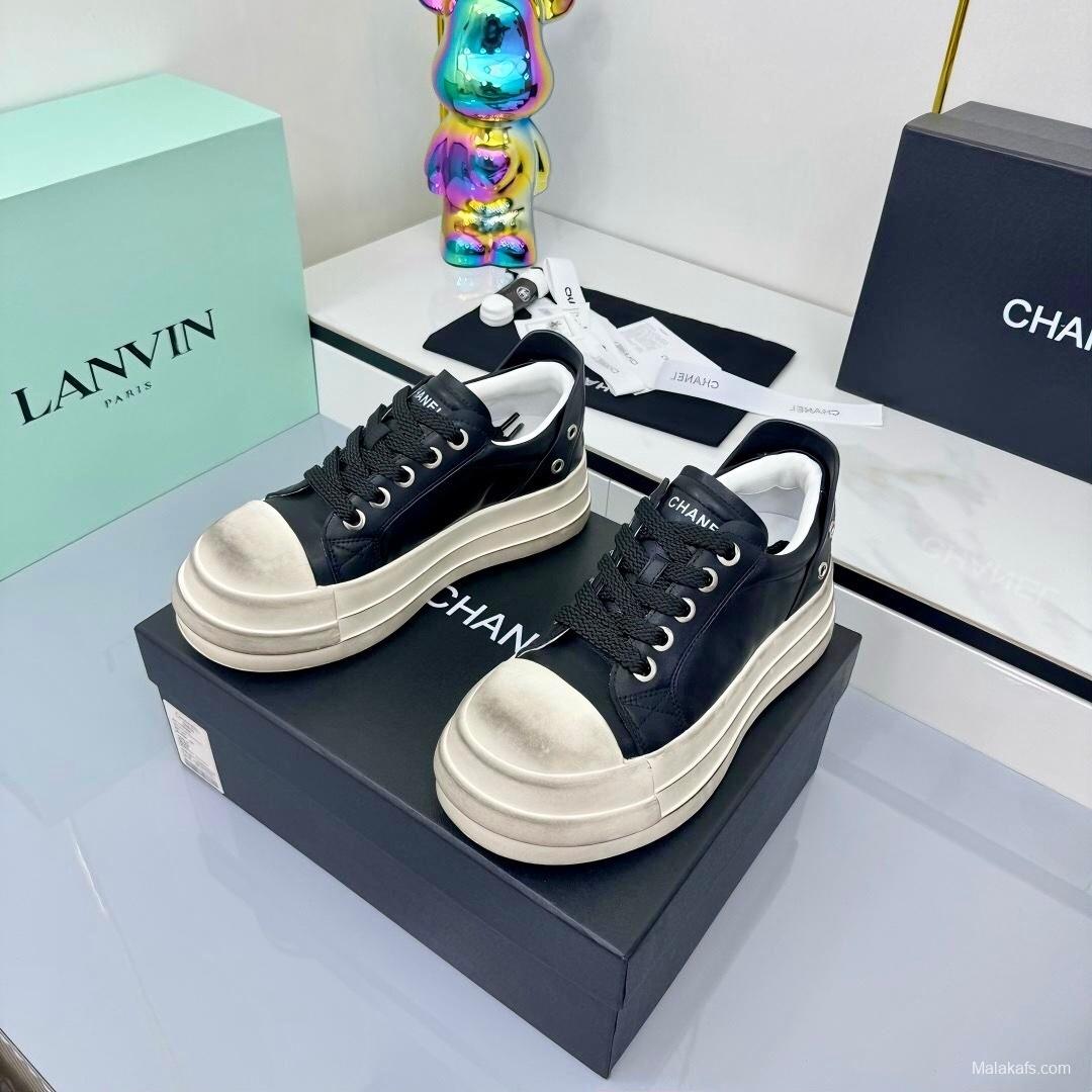 Chanel 2025 SS Classic Panda Dirty Sneakers Bread Shoes - LY00330