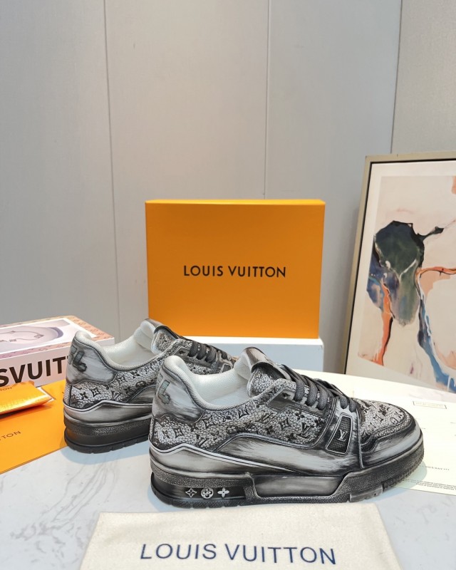 LV Trainer Basketball Series Washed Canvas Sneakers - LY00430