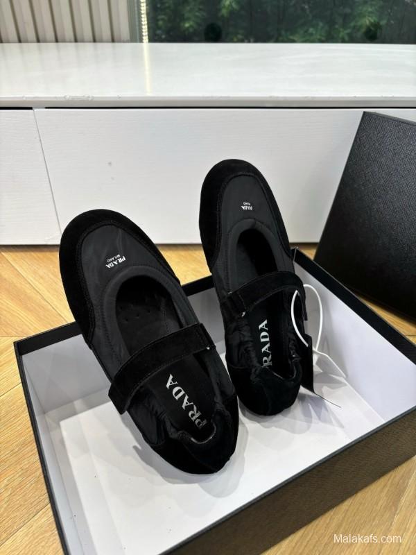 Prada Metal Toe Thin Sole Training Shoes Casual Shoes - LY00260