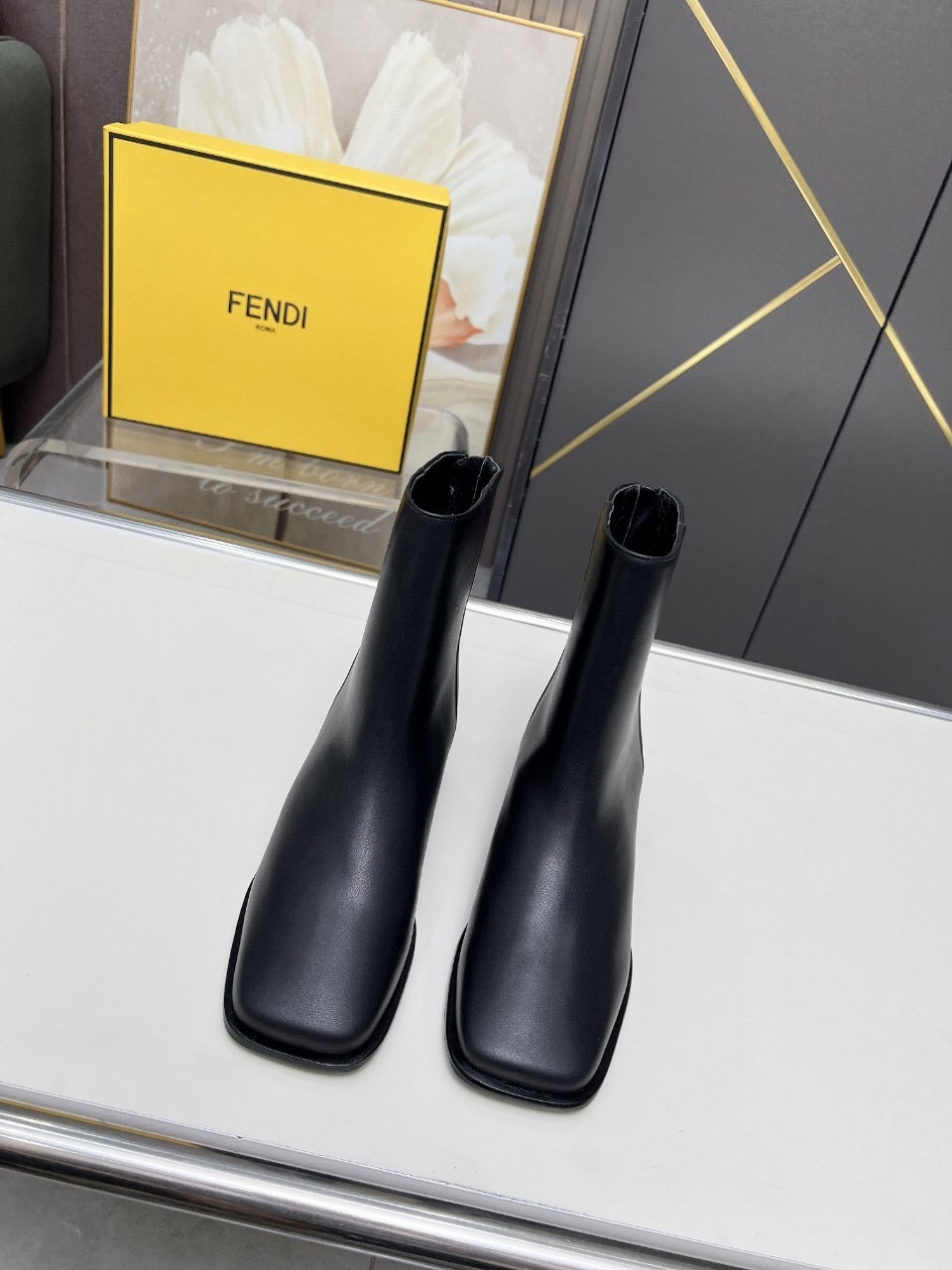 Fendi 2025 SS Short Boots - LY00370