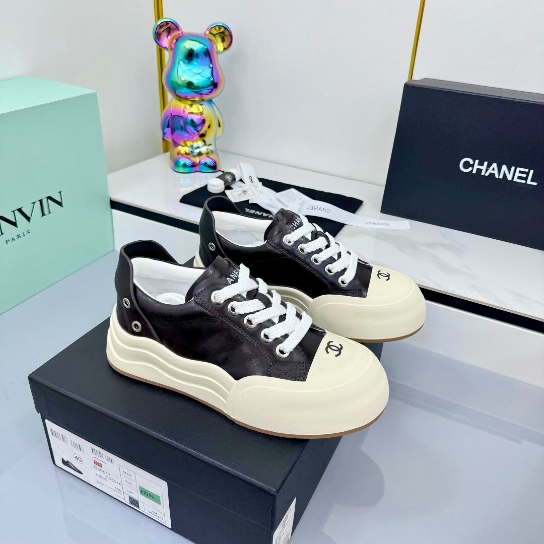 Chanel 2025 SS Panda Loafers Bread Shoes Original Calfskin - LY00320