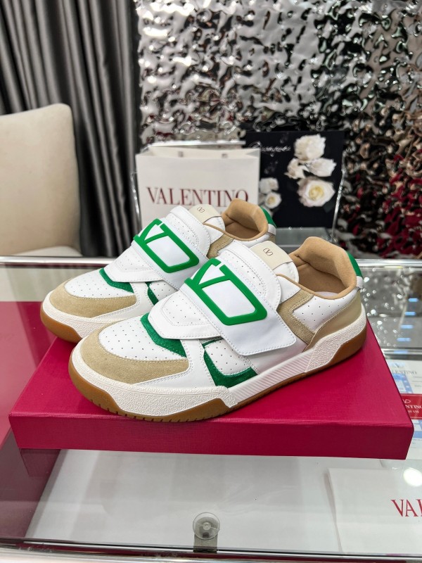 Valentino Joie de Jouer Series Magic Strap Platform Sneakers - AS00360