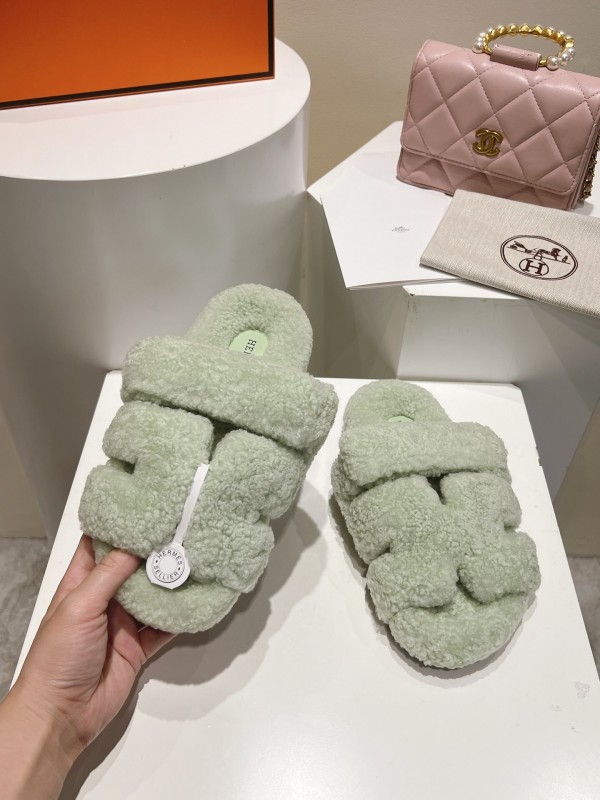 H Love Erjiu Full Wool Slippers with Slightly Curled Fur - LY00270