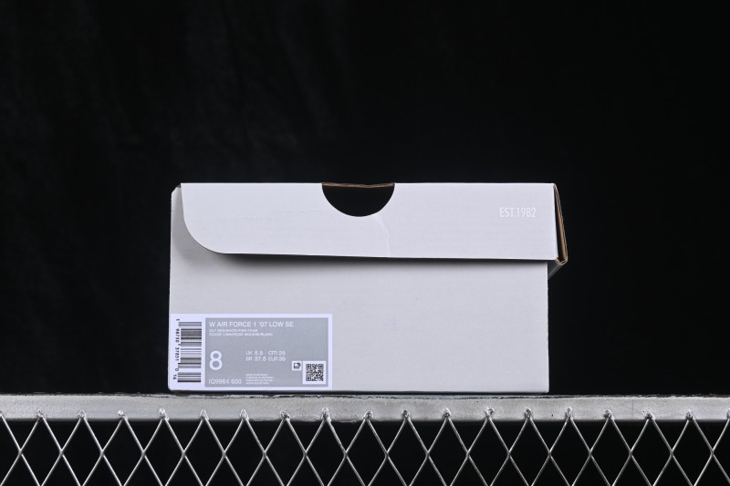 Nike Air Force 1 '07 Low Basketball Shoes with Classic Leather Upper and Cushioned Sole - IQ9964-600