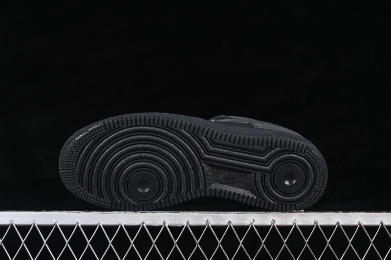 Nike Air Force 1 '07 Low Basketball Shoes with Classic Leather Design - IB6842-002