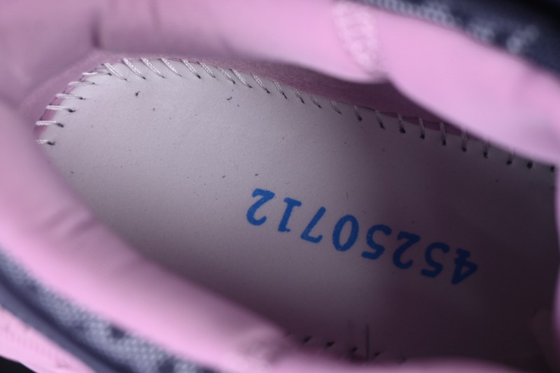Asics Court FF 3 Novak Retro Breathable Cushioned Running Shoes - 1042A221-500